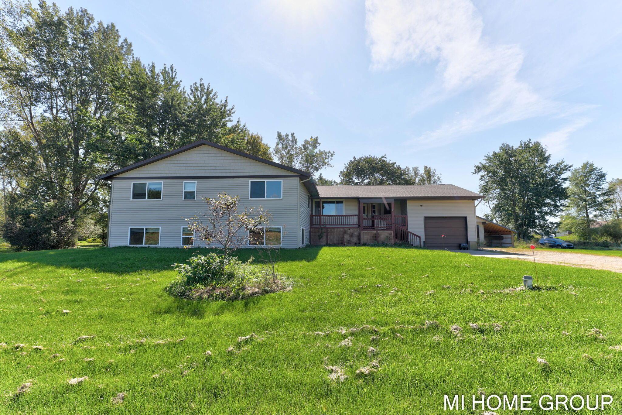 Tyler St, Holland, MI 49424