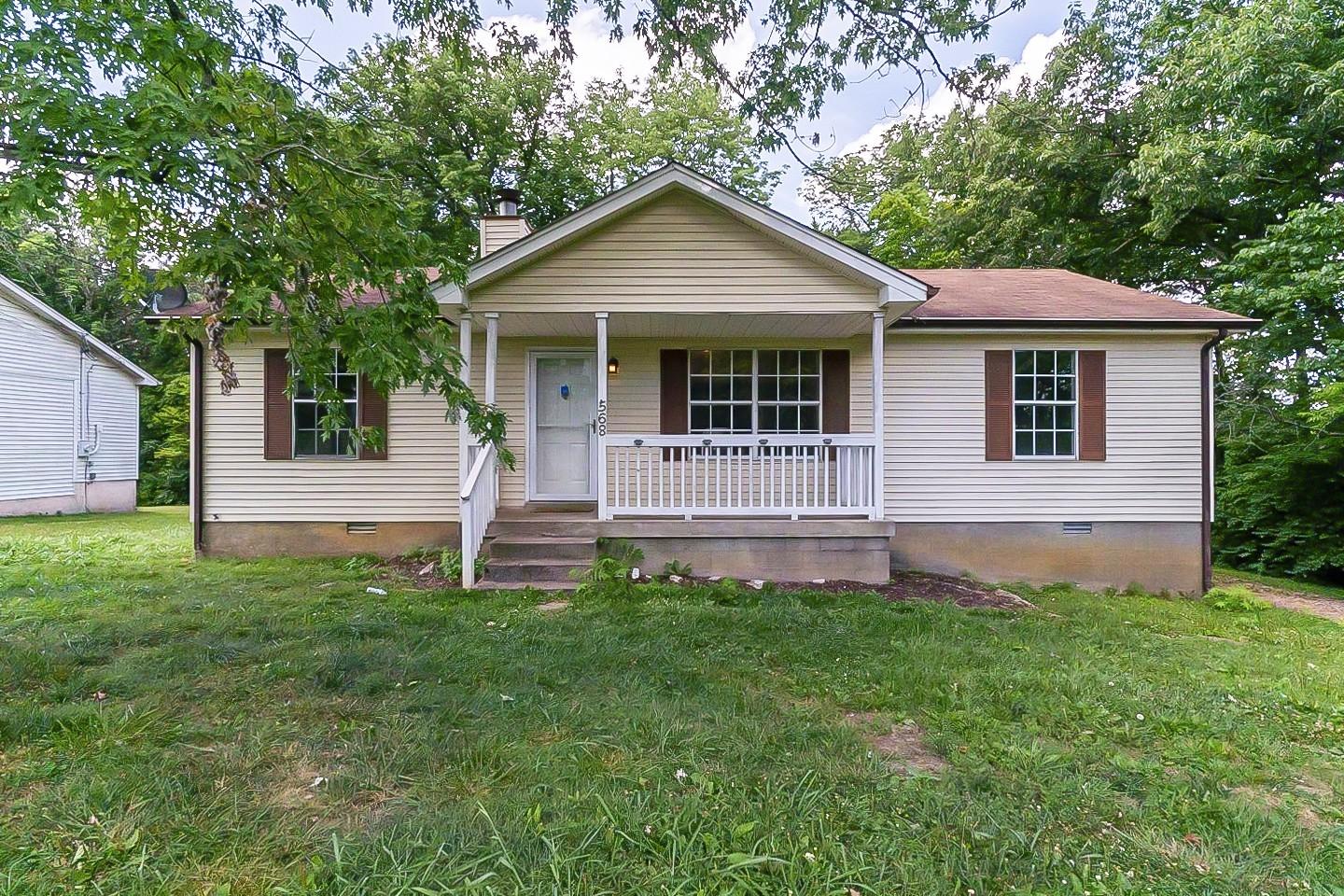 Woodcrest Dr, La Vergne, TN 37086