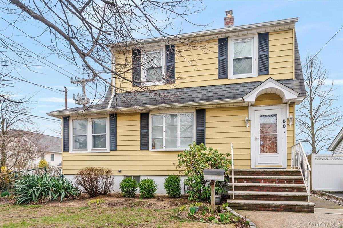 Hughes St, Bellmore, NY 11710