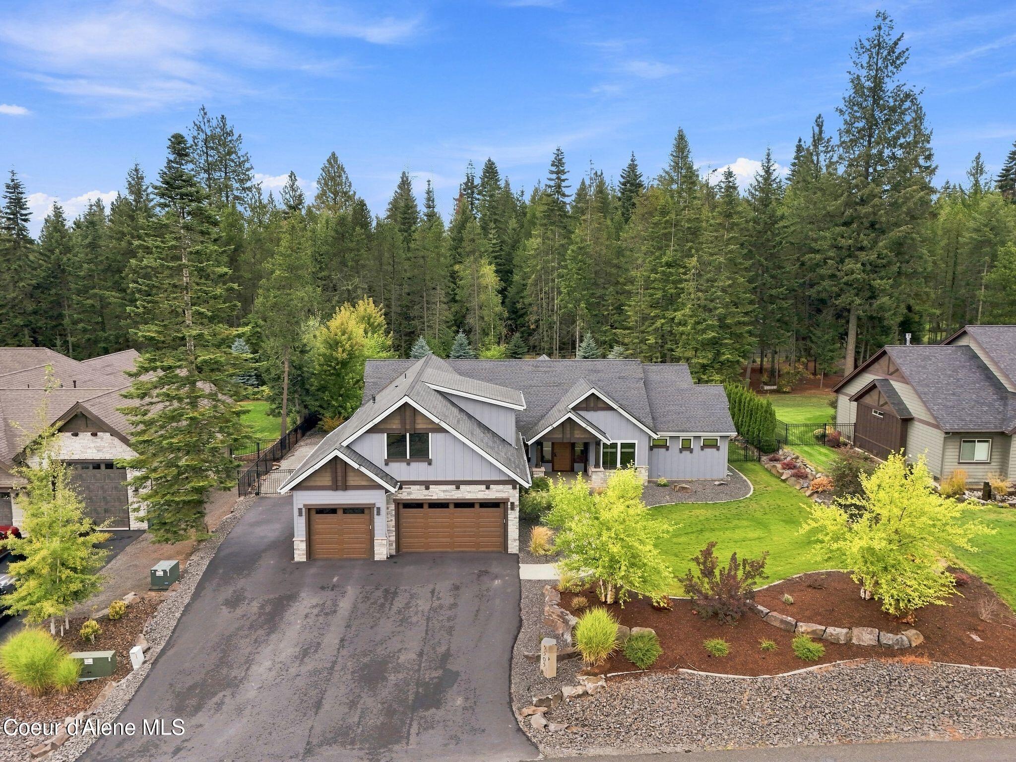 E Winray Dr, Hayden, ID 83835