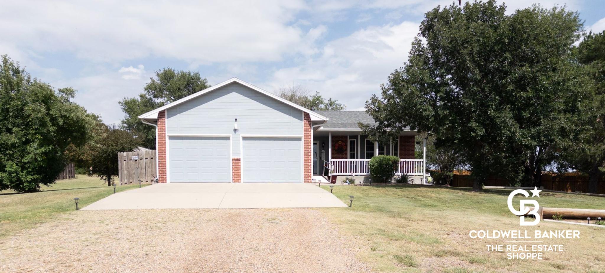 S Towns Blvd, Garden City, KS 67846