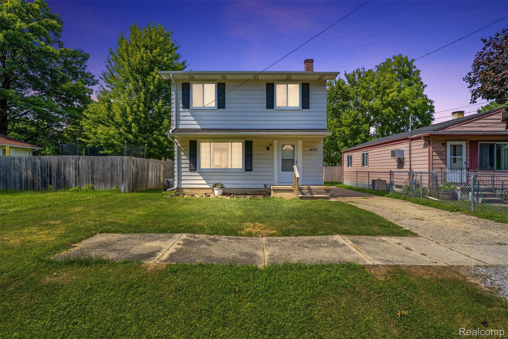 E Williamson St, Burton, MI 48529