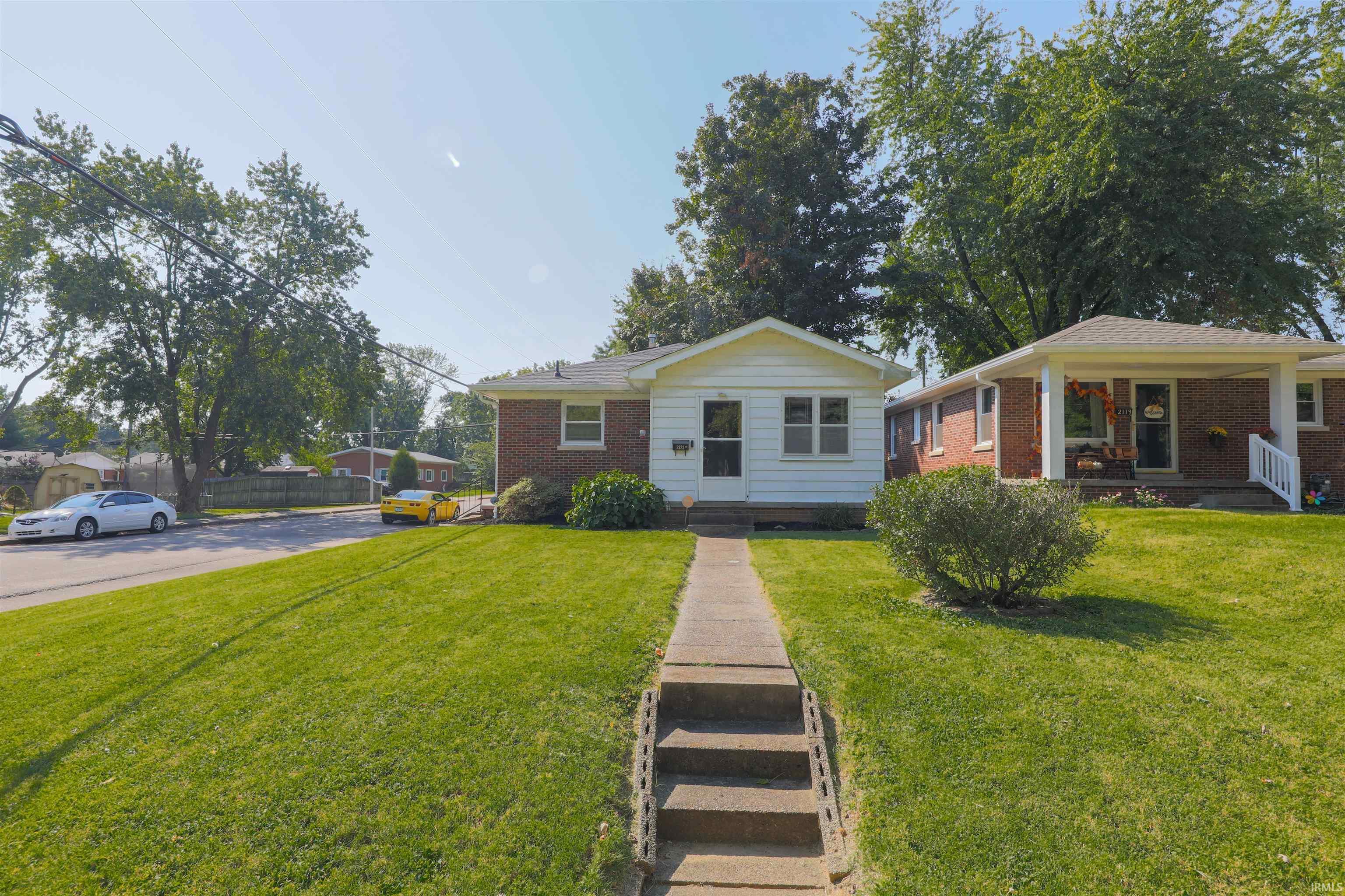 E Virginia St, Evansville, IN 47711