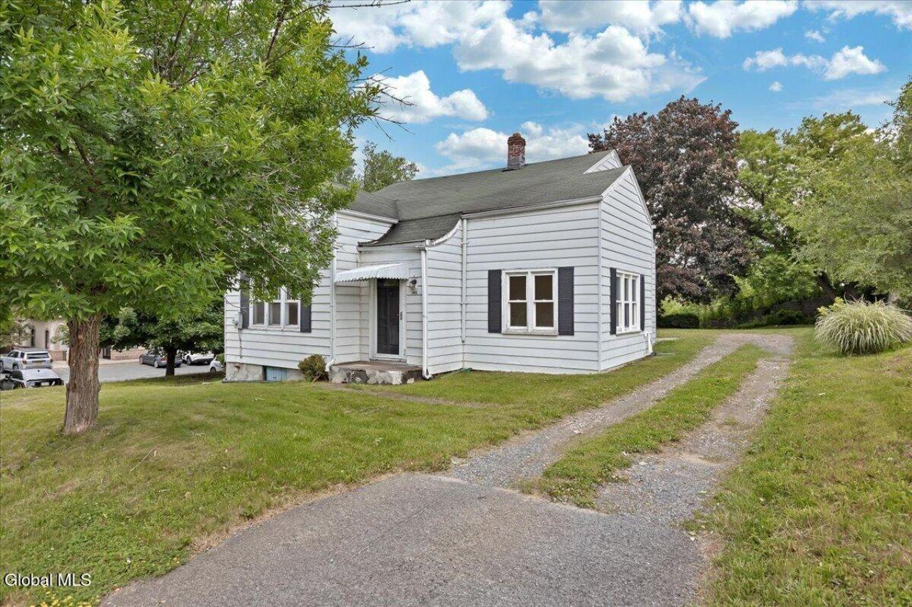 Everett Rd, Albany, NY 12205