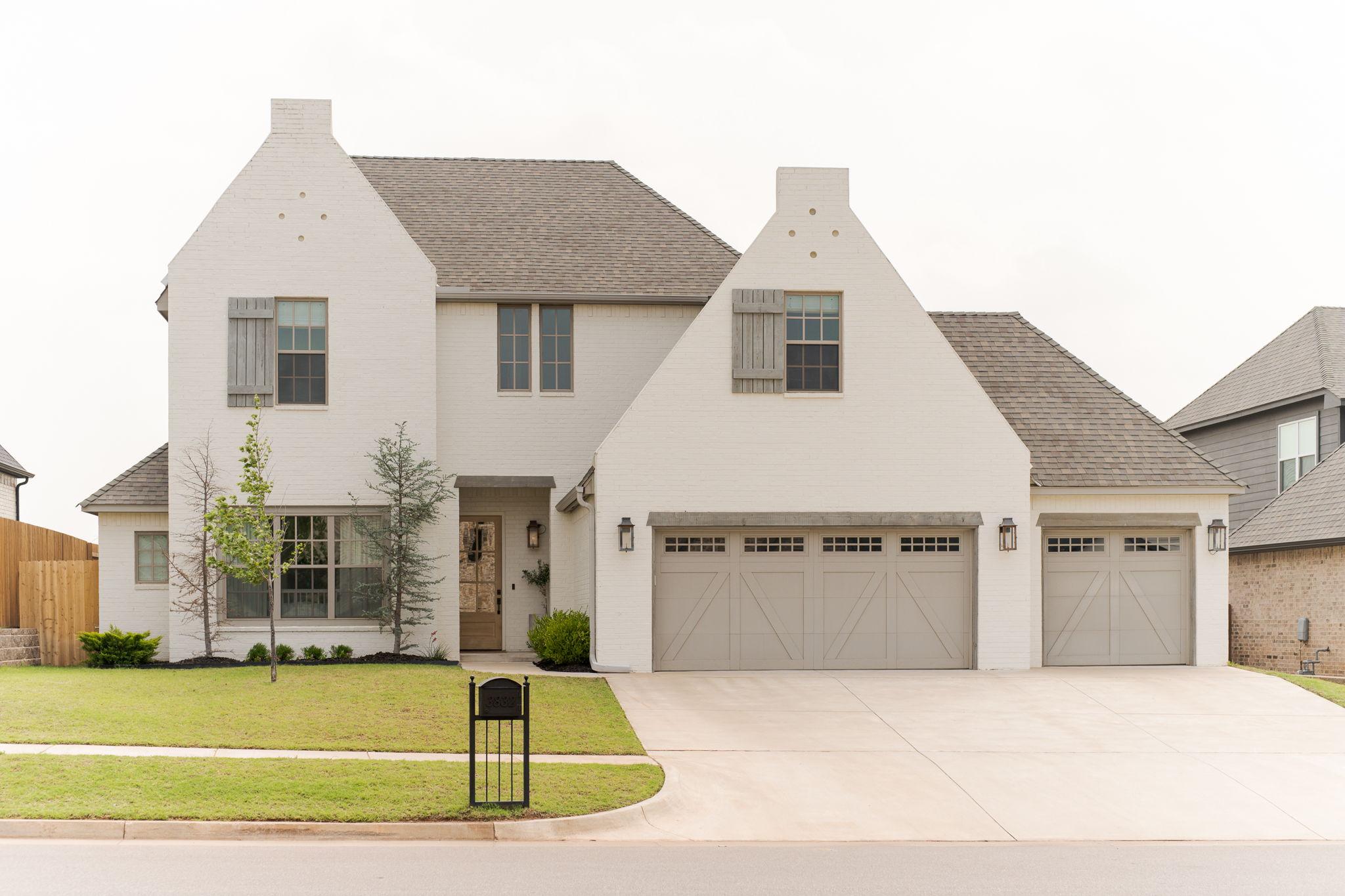 Stone Hill Ln, Edmond, OK 73034