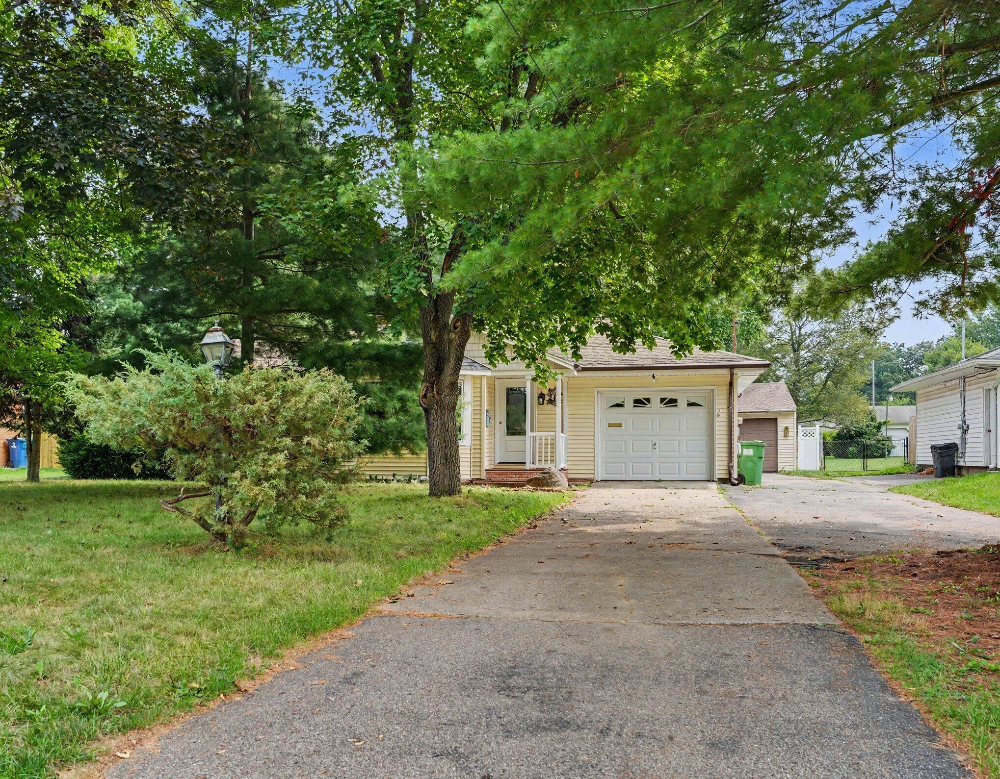20th St S, Battle Creek, MI 49015