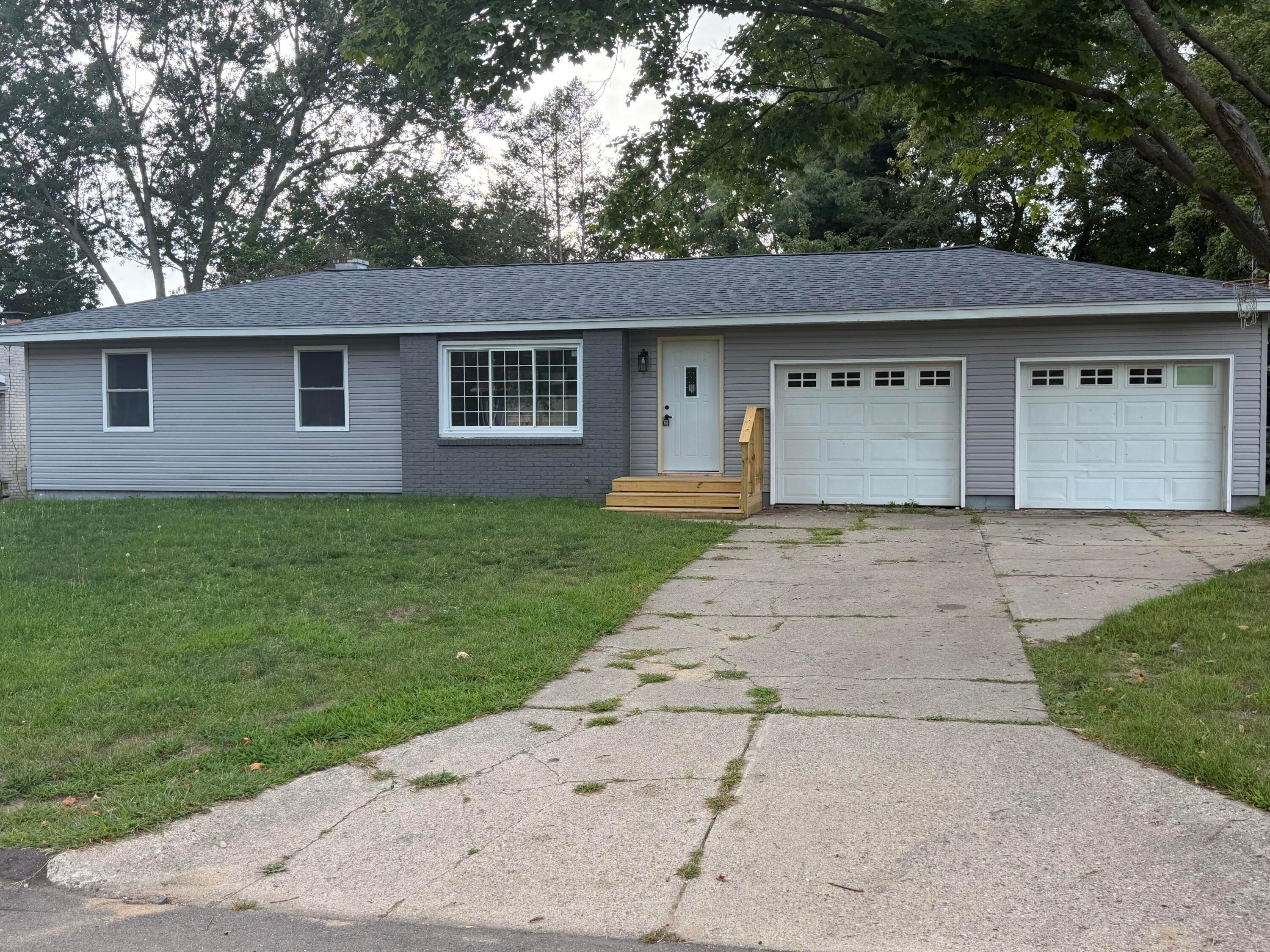 Knollwood Dr, Battle Creek, MI 49015