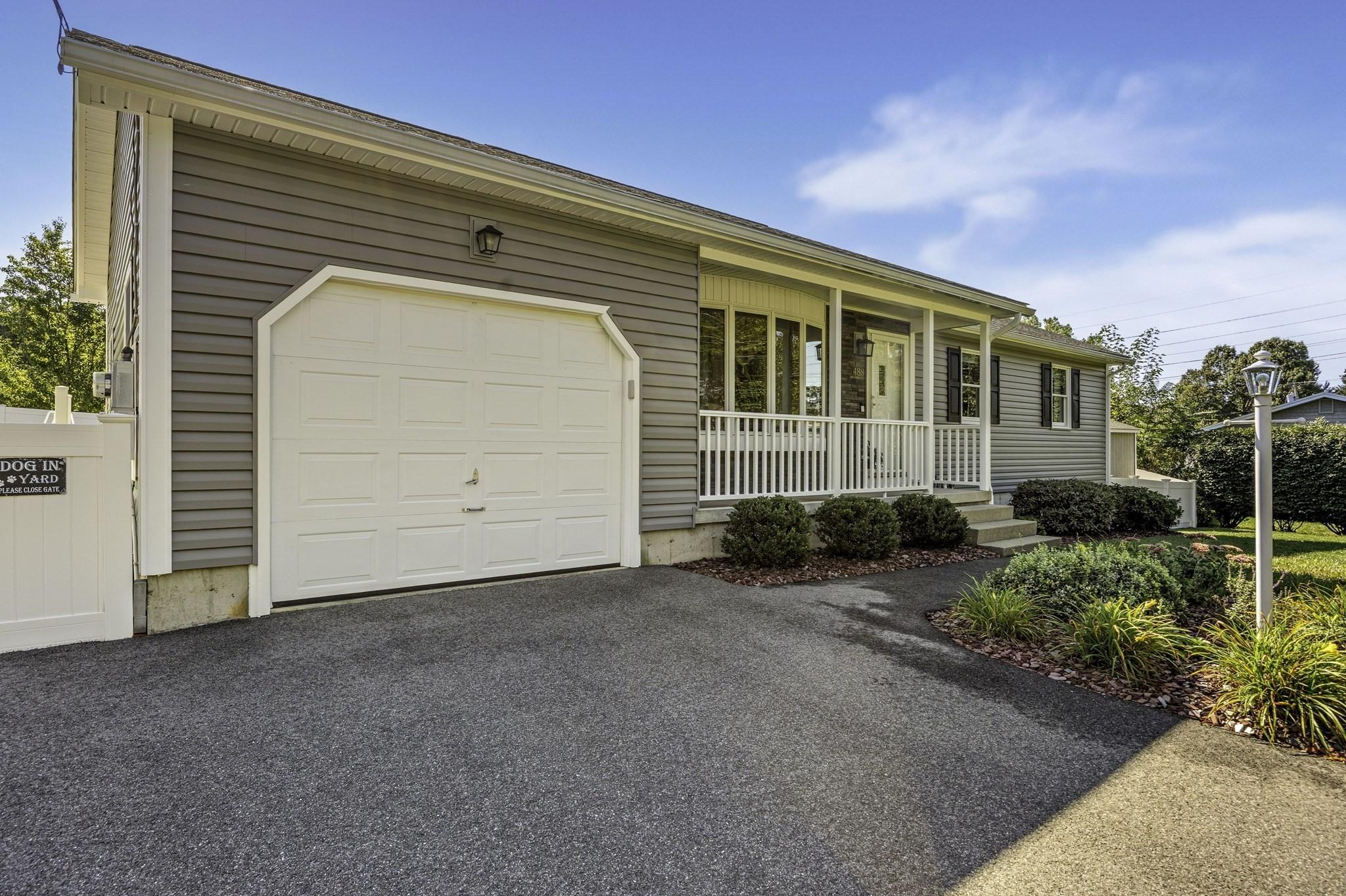 Sheridan St, Chicopee, MA 01020