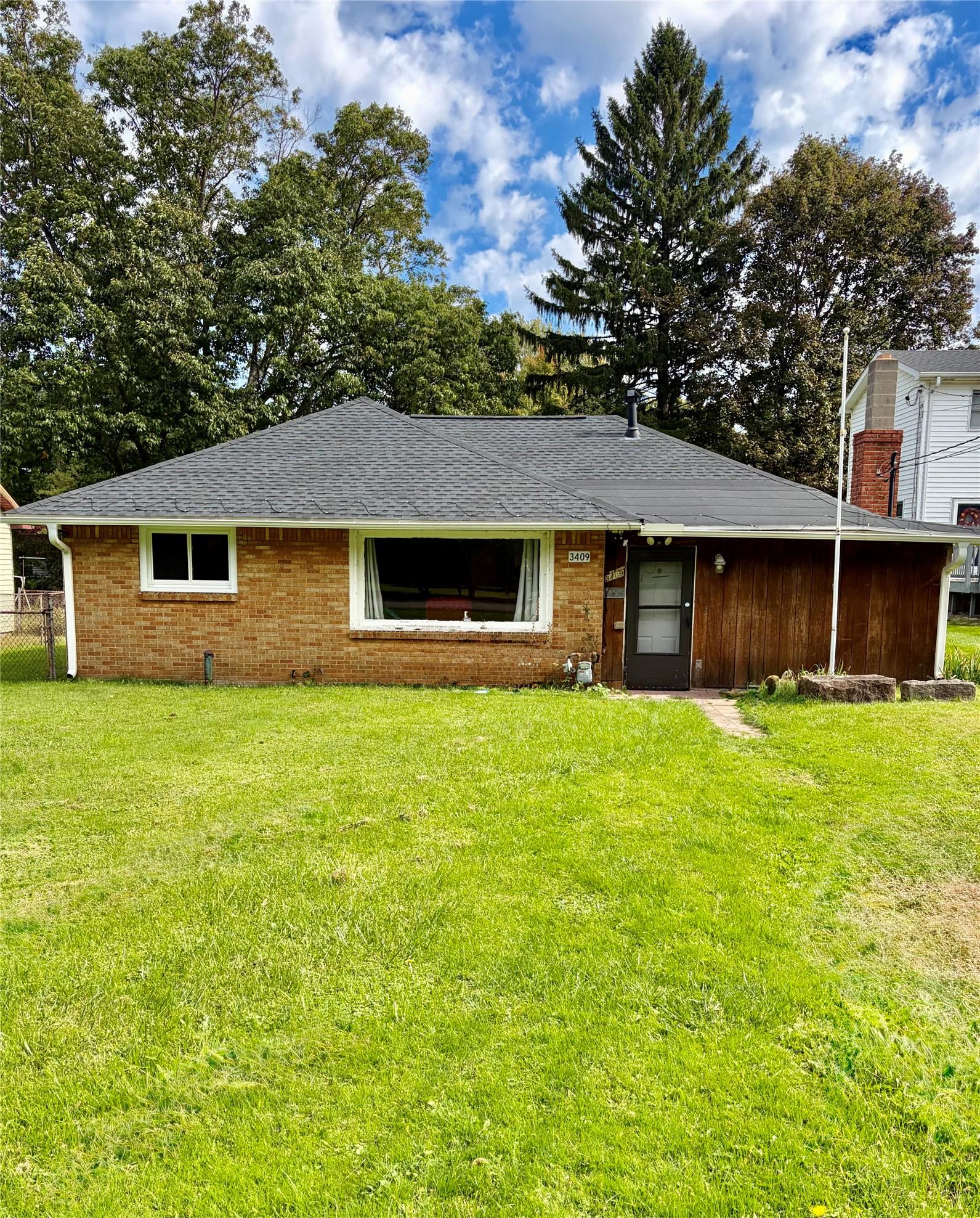 Dynes Ave, Erie, PA 16510