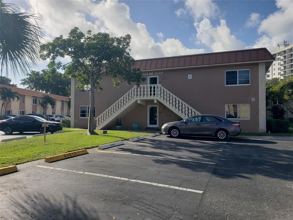 Ne 19th Ct, Wilton Manors, FL 33305