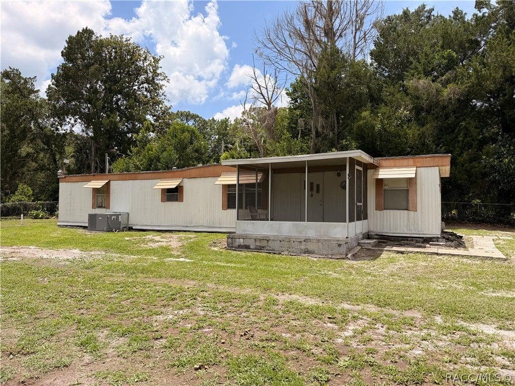 W Admiral Byrd Ln, Crystal River, FL 34429