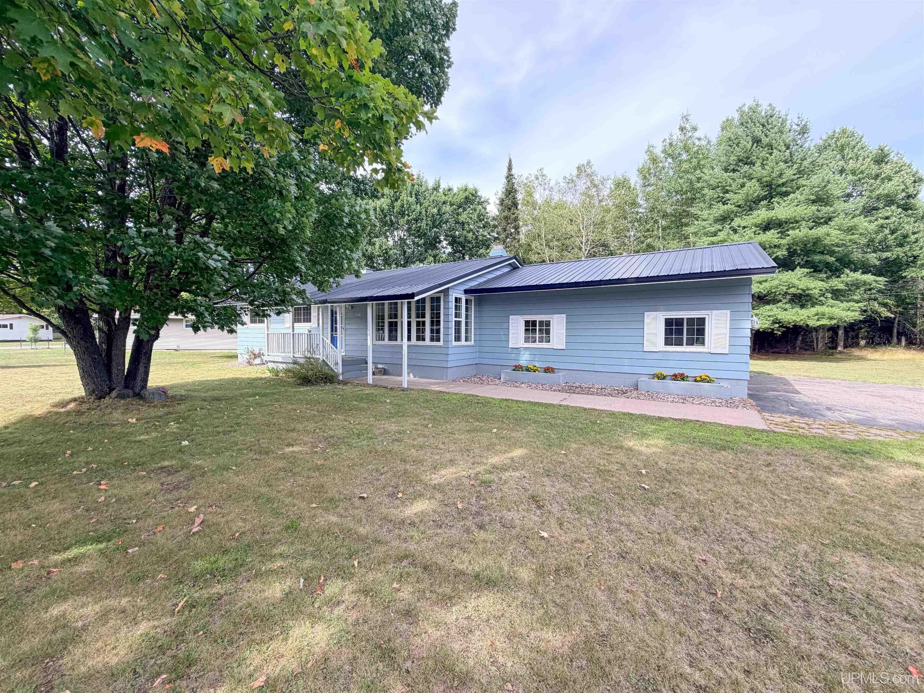 W Washington St, Gwinn, MI 49841