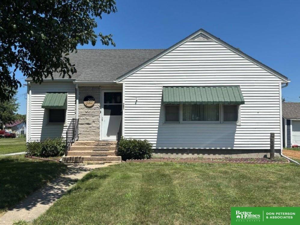 W Cedar St, Coleridge, NE 68727