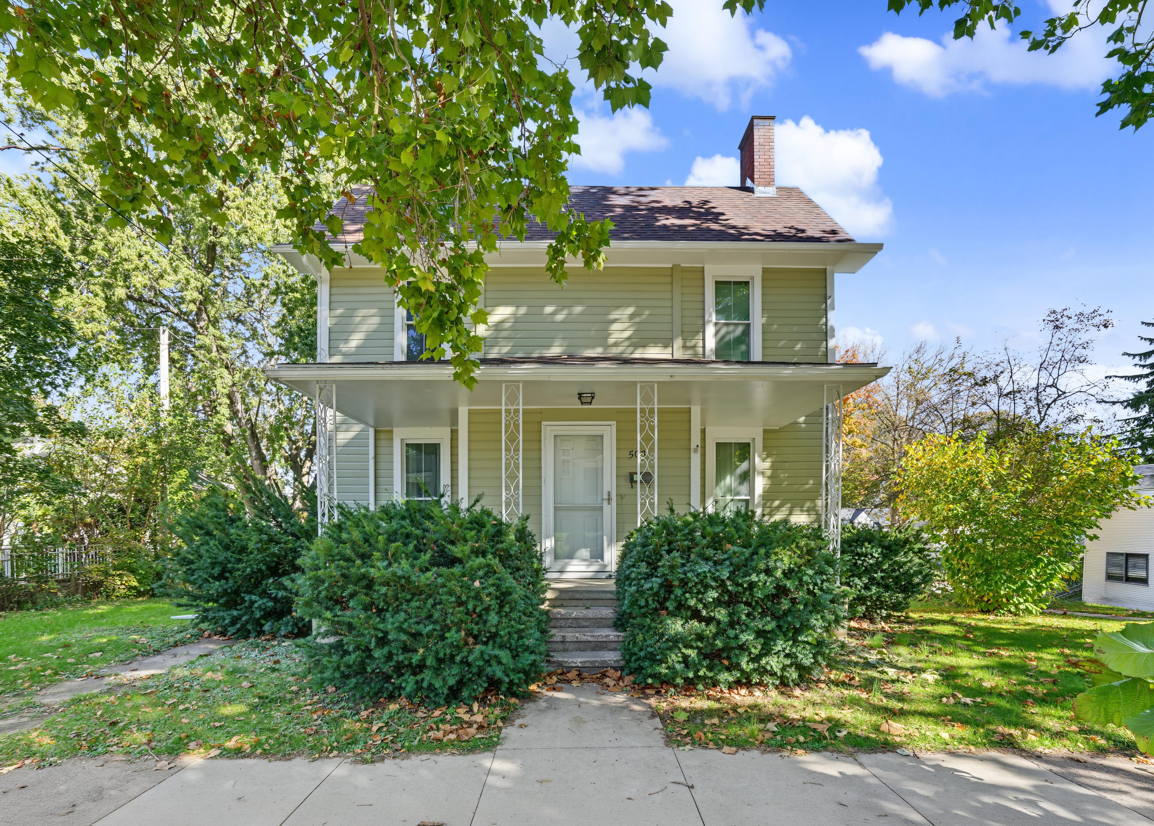 2nd St Nw, Mount Vernon, IA 52314