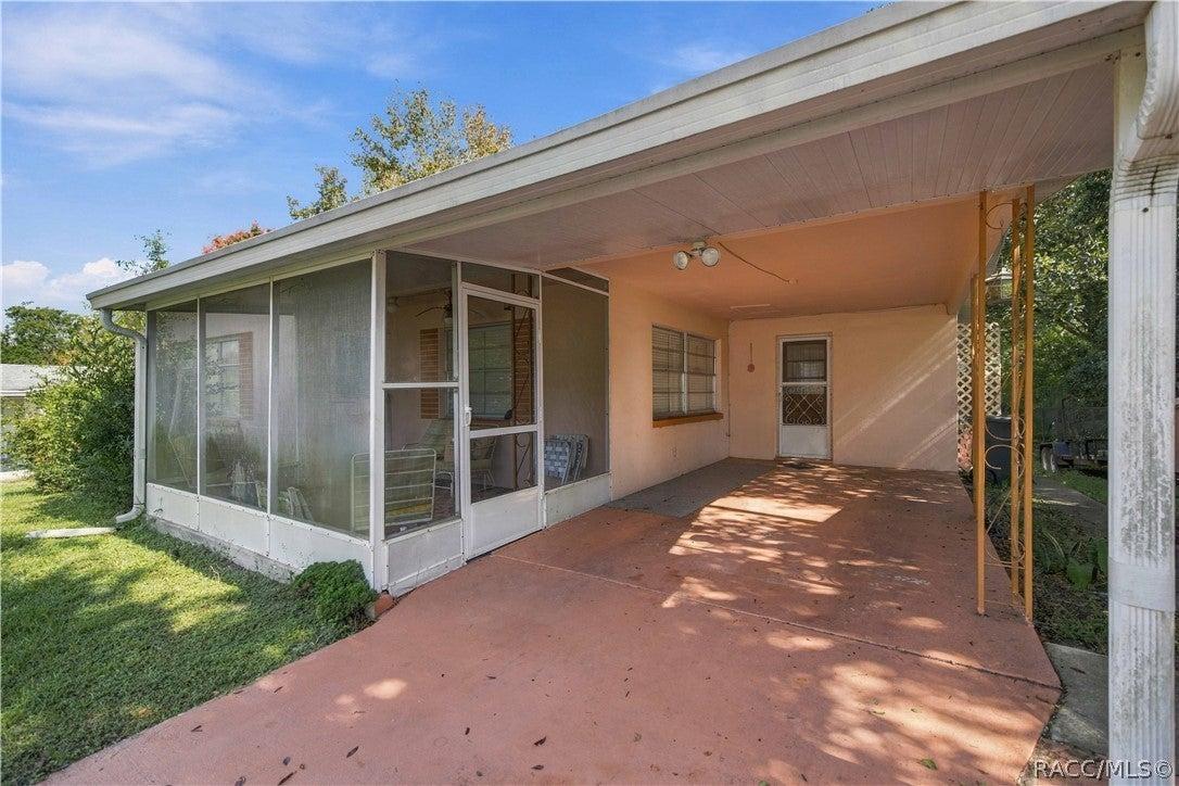 S Columbus St, Beverly Hills, FL 34465