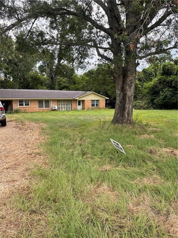 Clark St, Coushatta, LA 71019