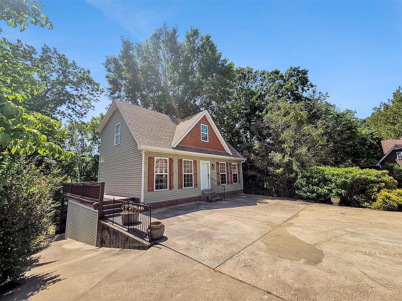 Lost Cove Ln, Scottsville, KY 42164