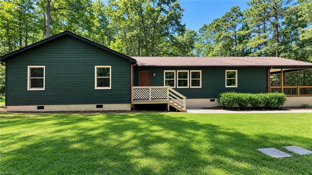 Owl Trap Rd, Gloucester, VA 23061