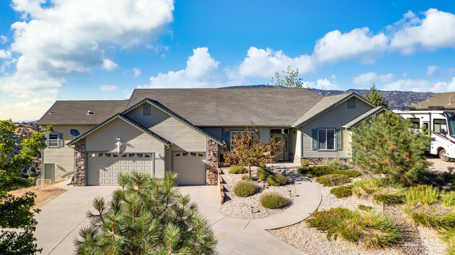 Fox Ridge Ct, Tehachapi, CA 93561