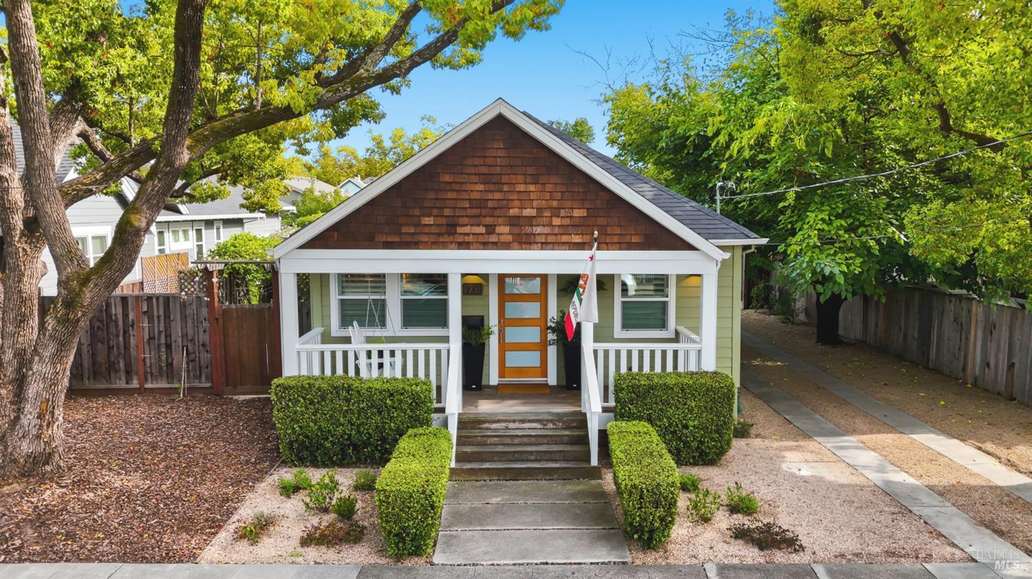 F St, Napa, CA 94559
