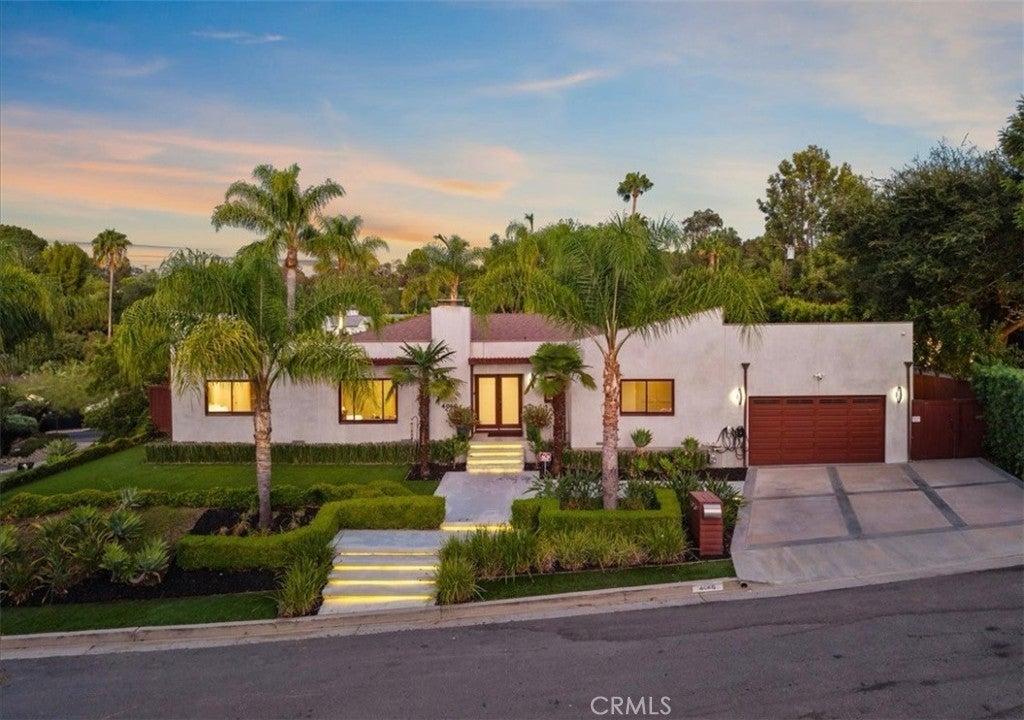 Harclare Ln, Encino, CA 91436