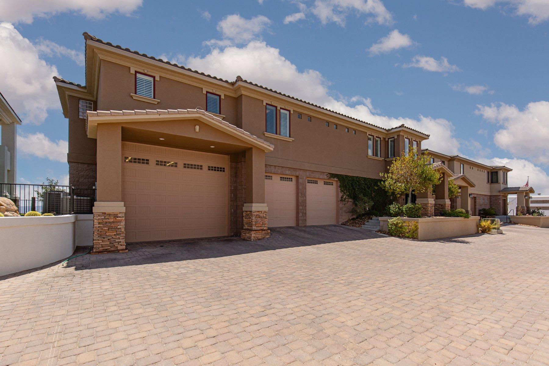 Red Baron Ln, Boulder City, NV 89005