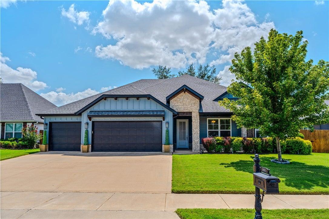 Red Maple St, Centerton, AR 72719