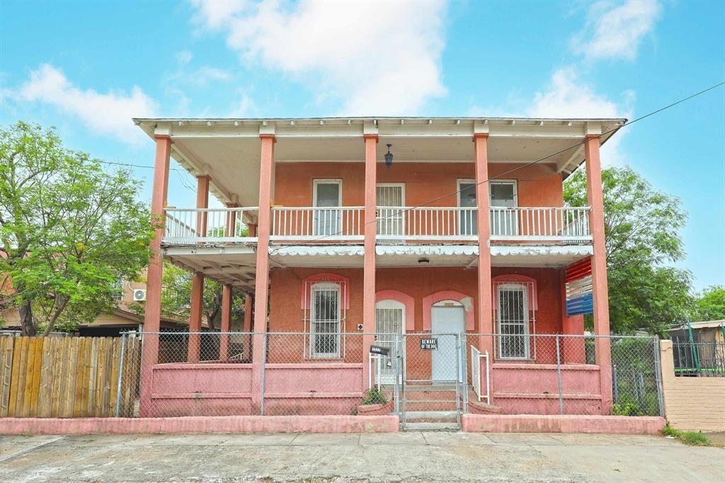 Garcia St, Laredo, TX 78040