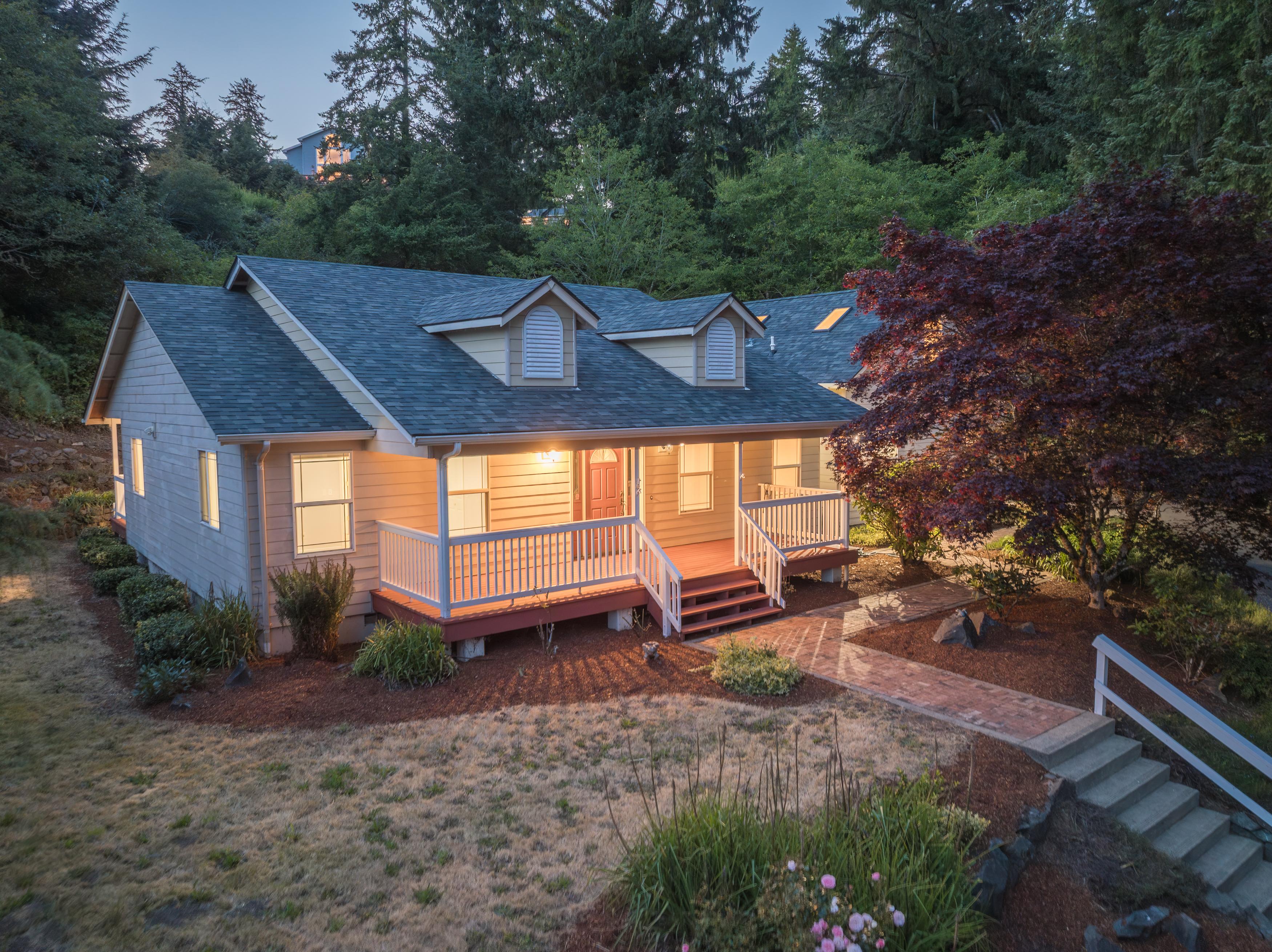 Se Running Springs Ct, Newport, OR 97365