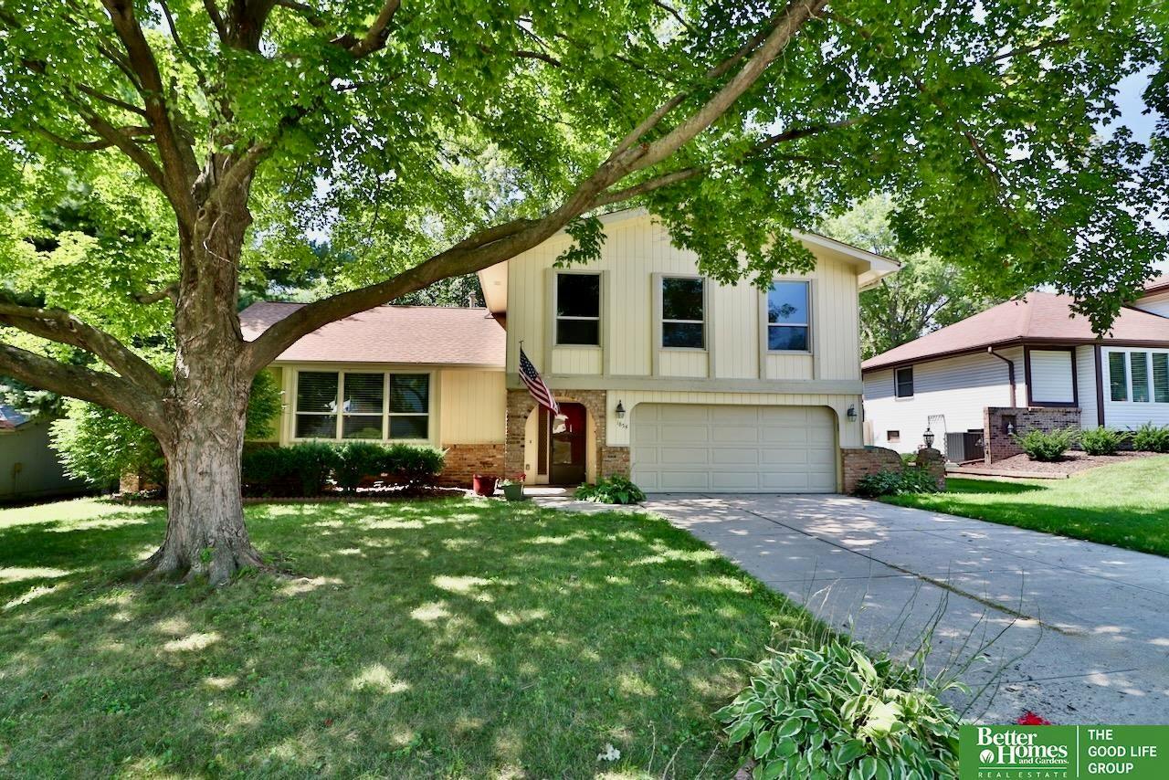 S 138th St, Omaha, NE 68144