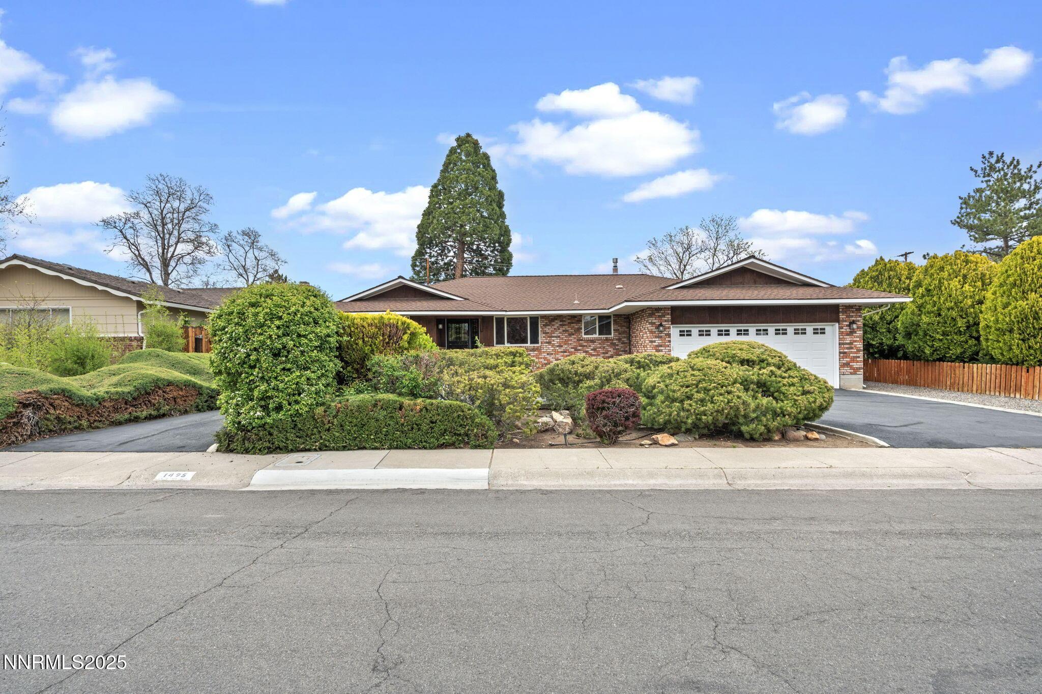 Lillian Way, Reno, NV 89509