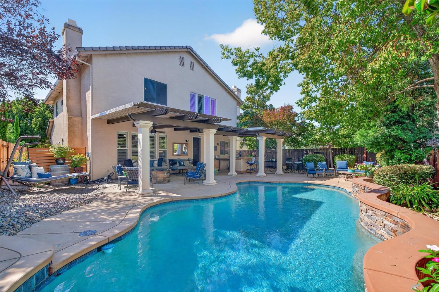 Sevilla Dr, Roseville, CA 95747