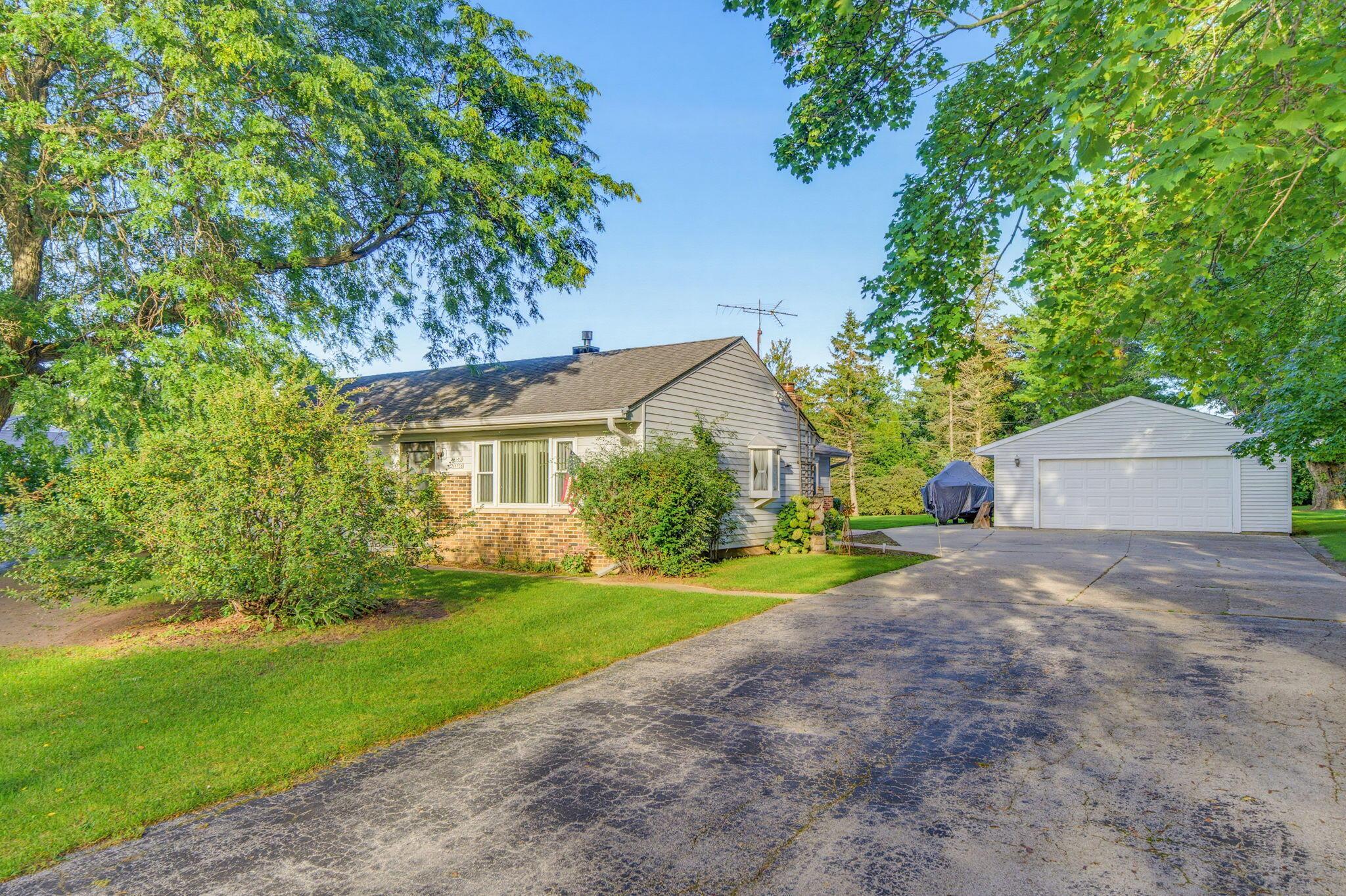 Colonial Dr, Germantown, WI 53022