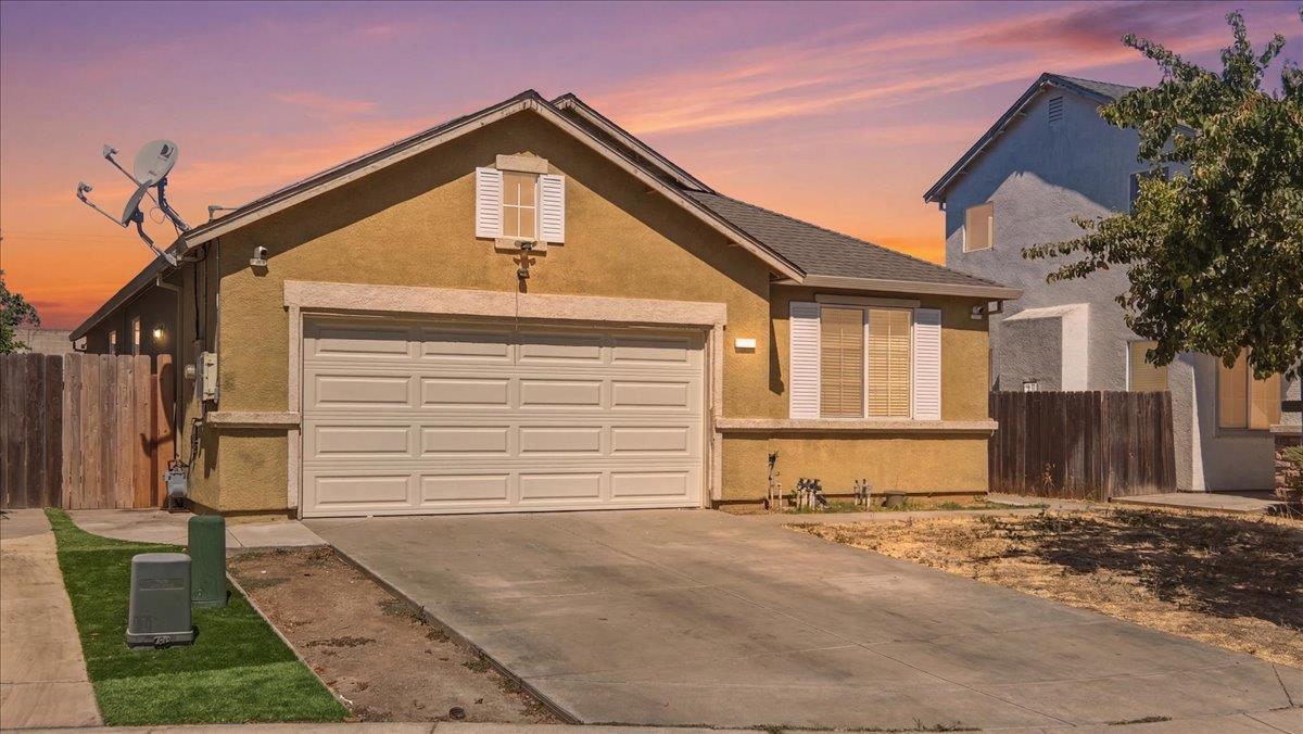 Carly Dr, Stockton, CA 95205