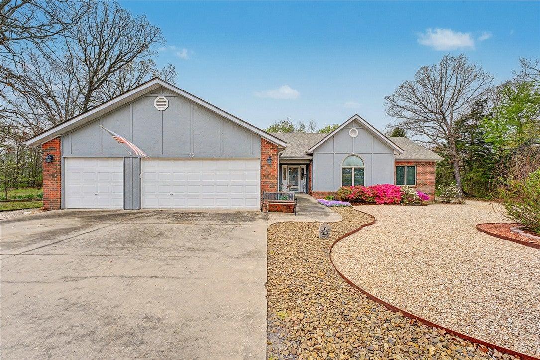 Saint Andrews Cir, Bella Vista, AR 72715