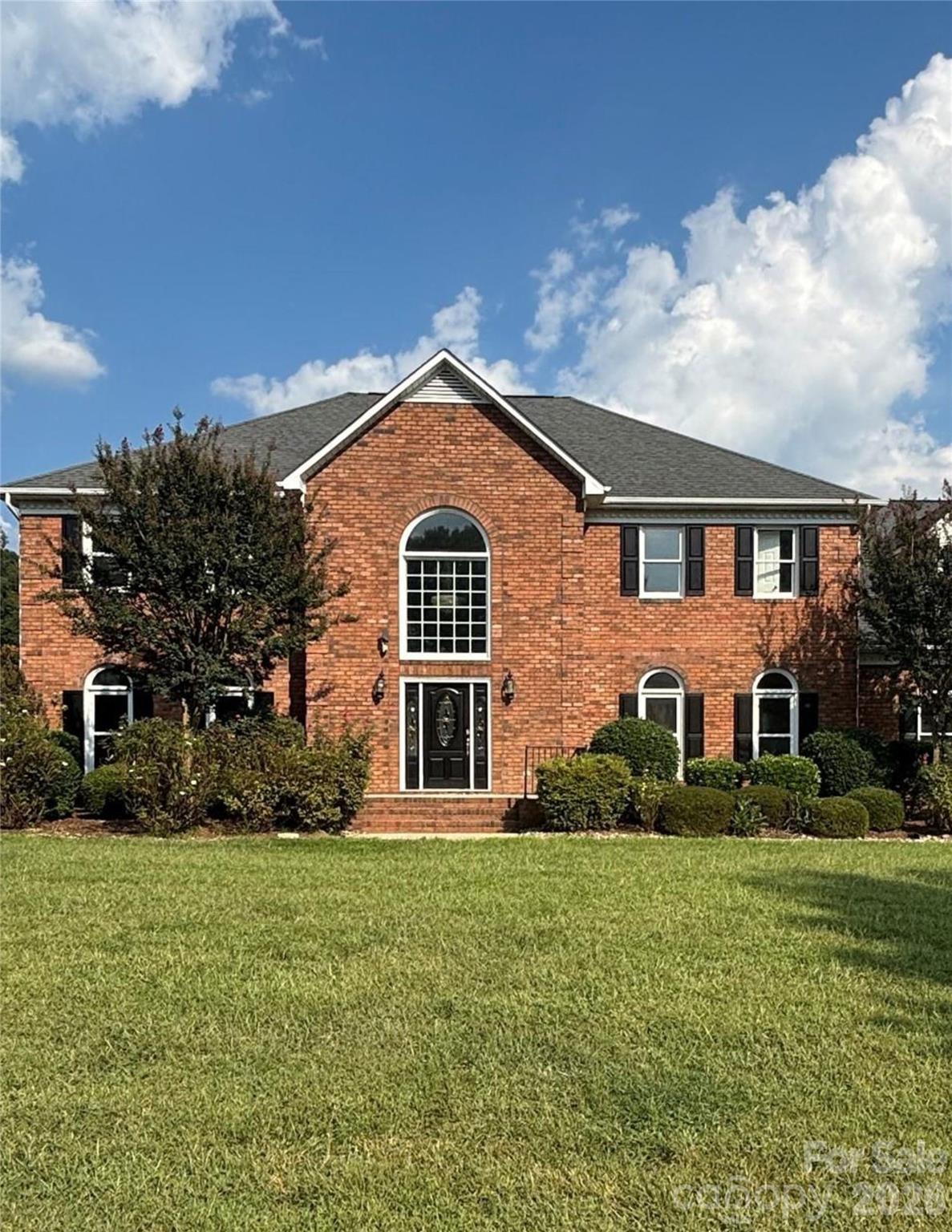 Down Patrick Ln Nw, Concord, NC 28027