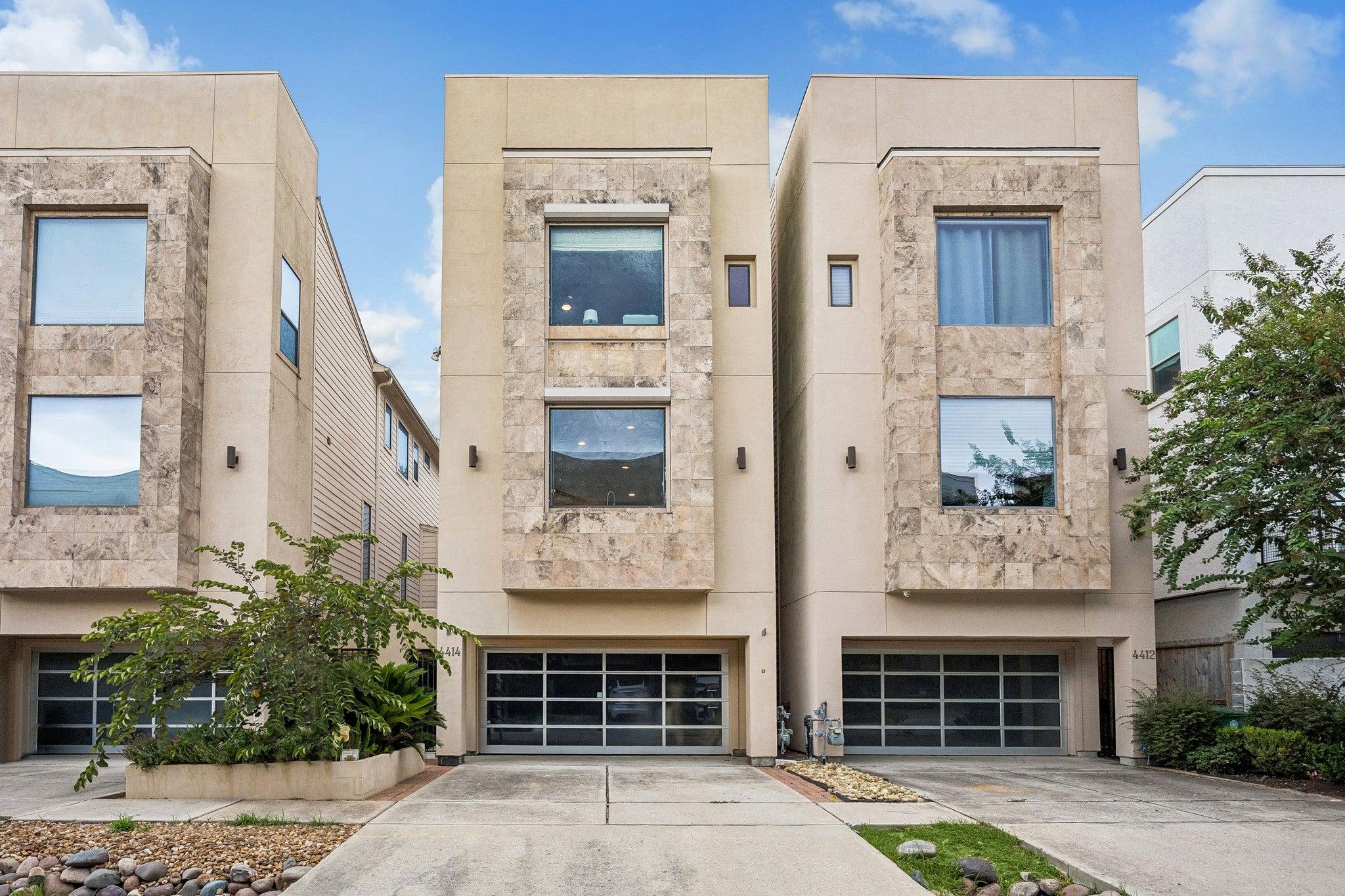Floyd St, Houston, TX 77007