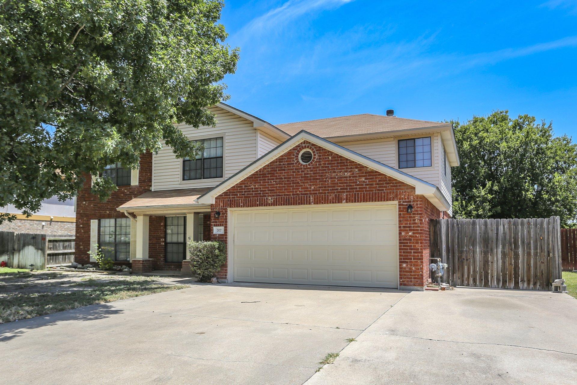 Bond St, Copperas Cove, TX 76522