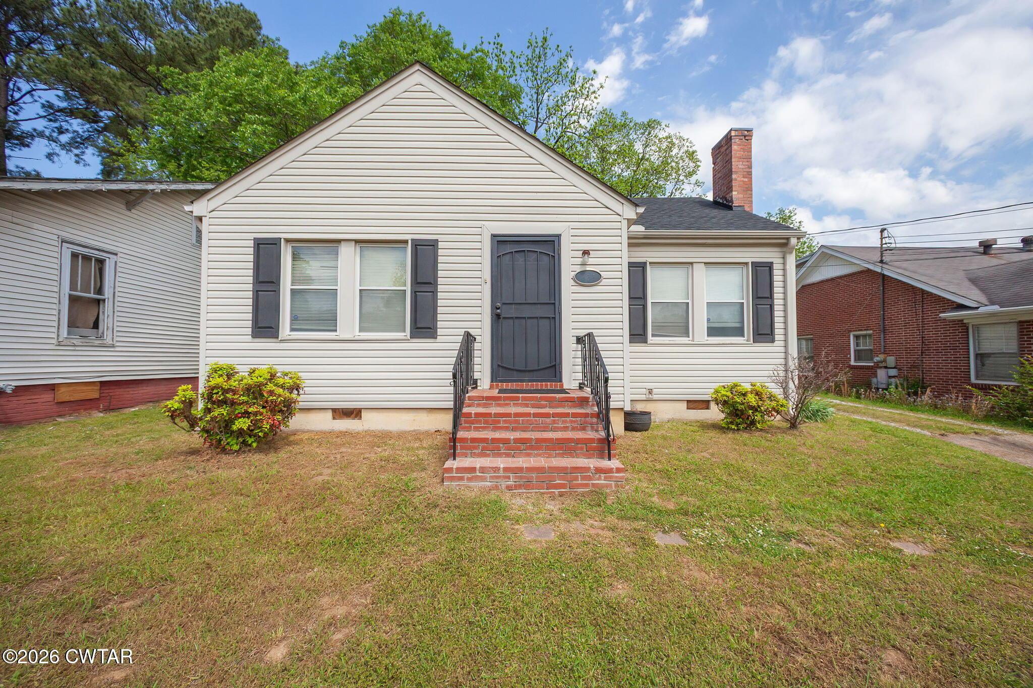 Fairmont Ave, Jackson, TN 38301