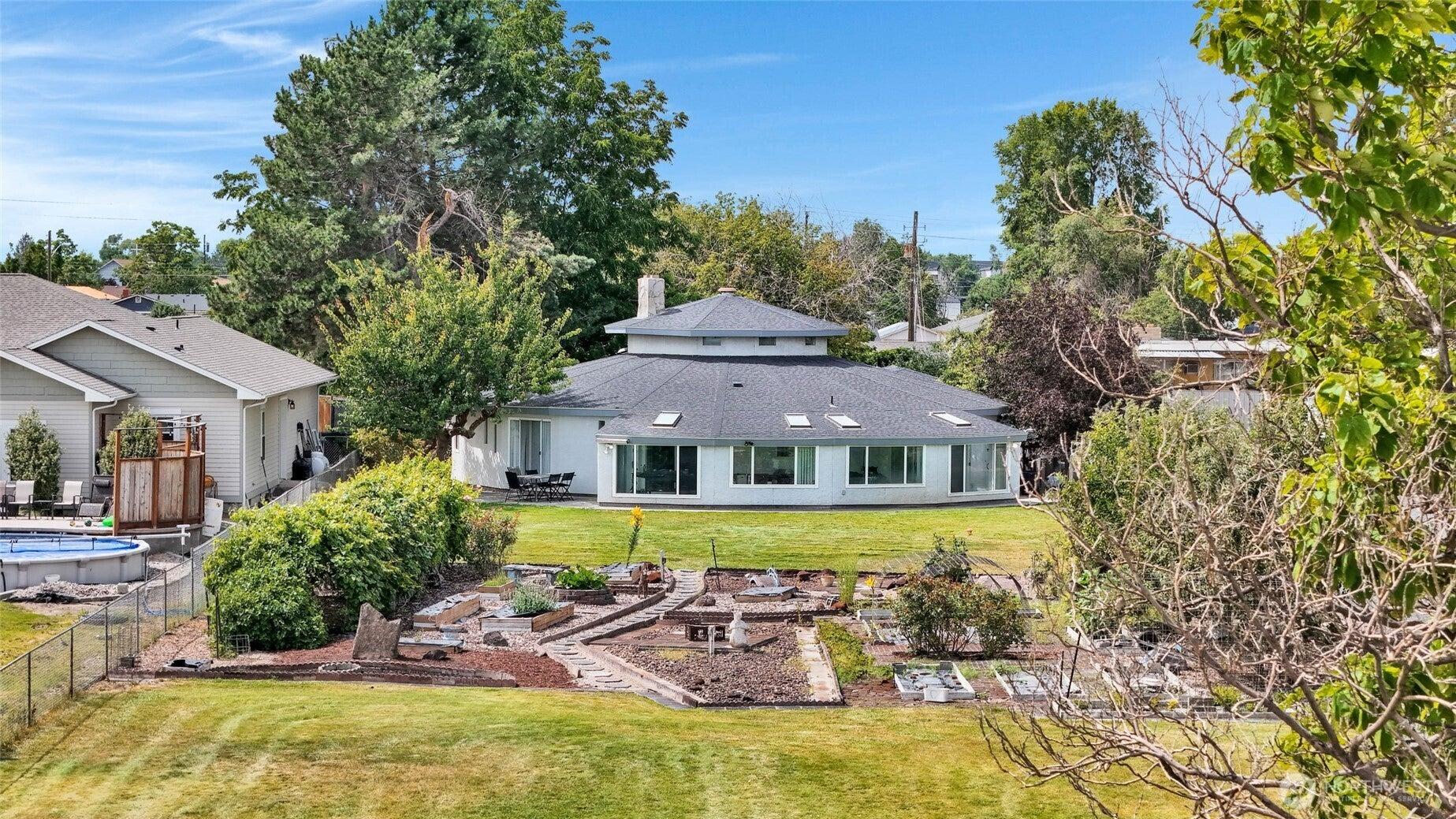 S Sycamore Ln, Moses Lake, WA 98837