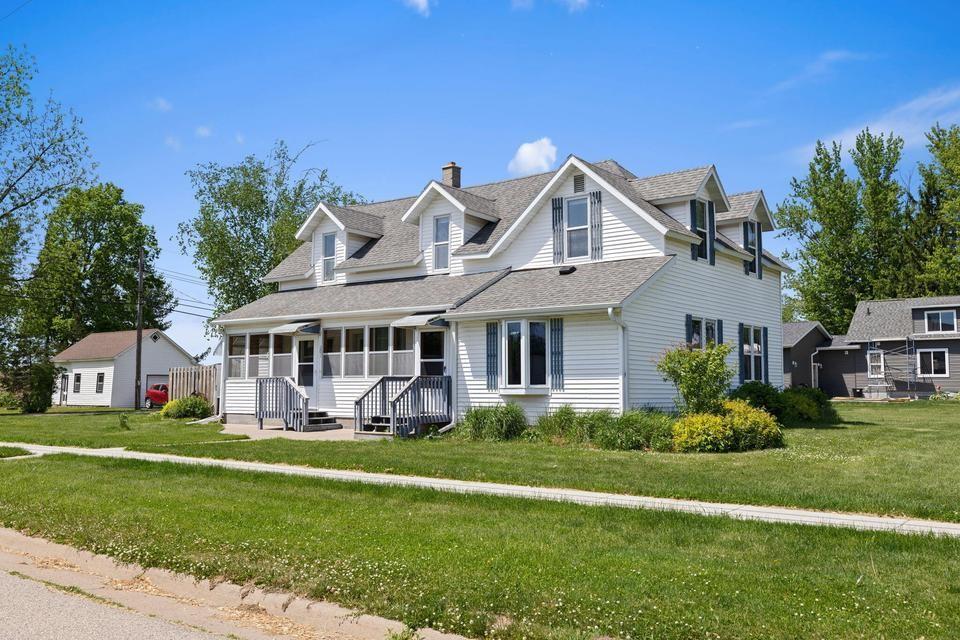 W Hogg St, Melrose, WI 54642