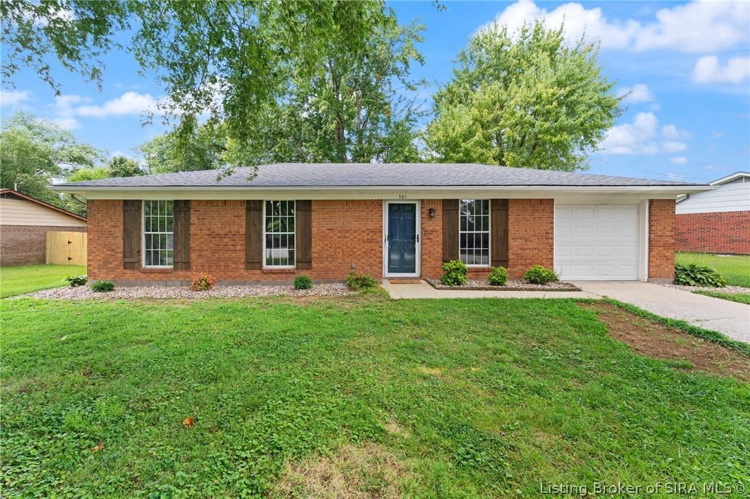 Glendale Dr, Charlestown, IN 47111