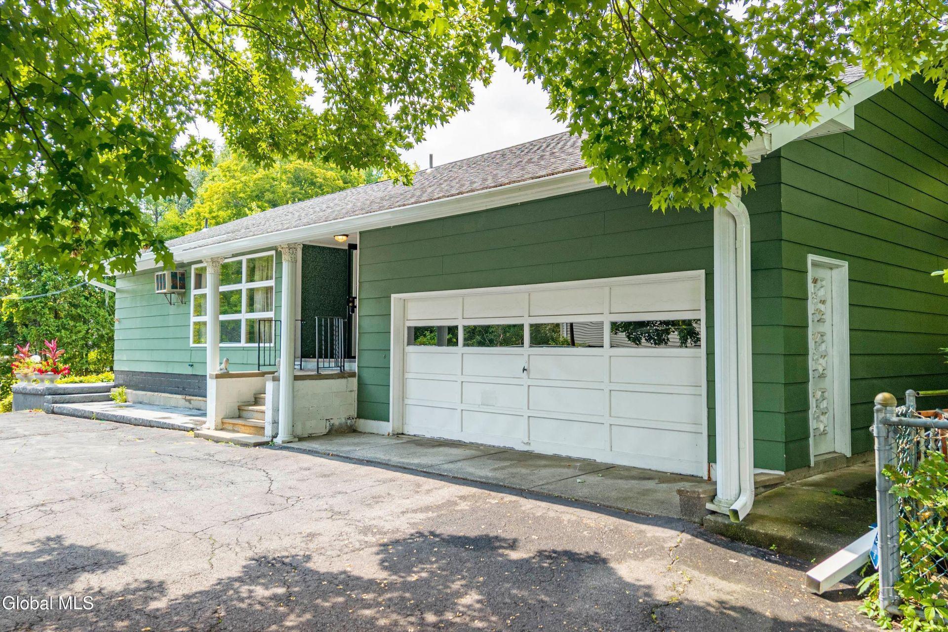 Ottawa St, Lake George, NY 12845