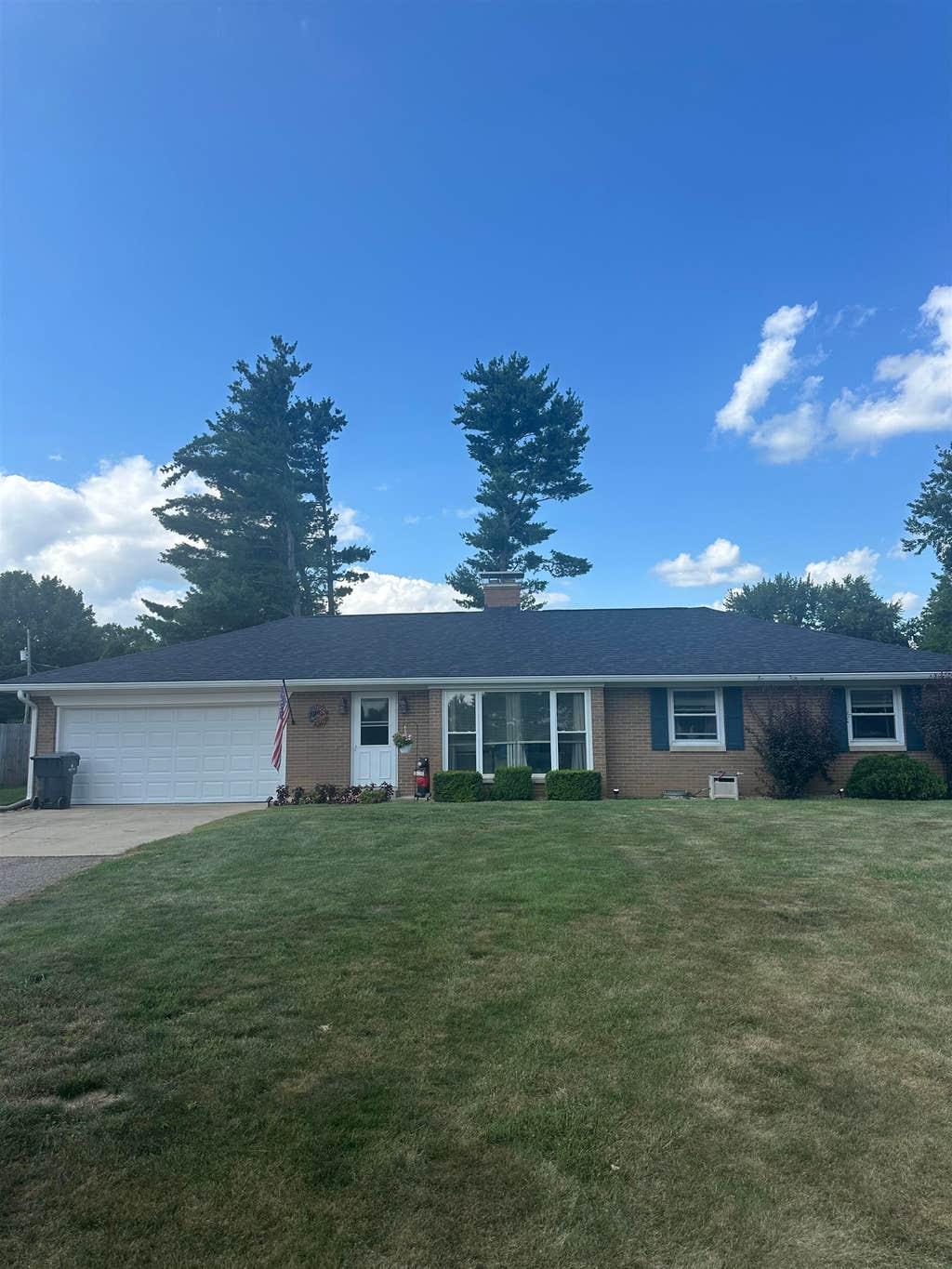 E Alta Ln, Connersville, IN 47331