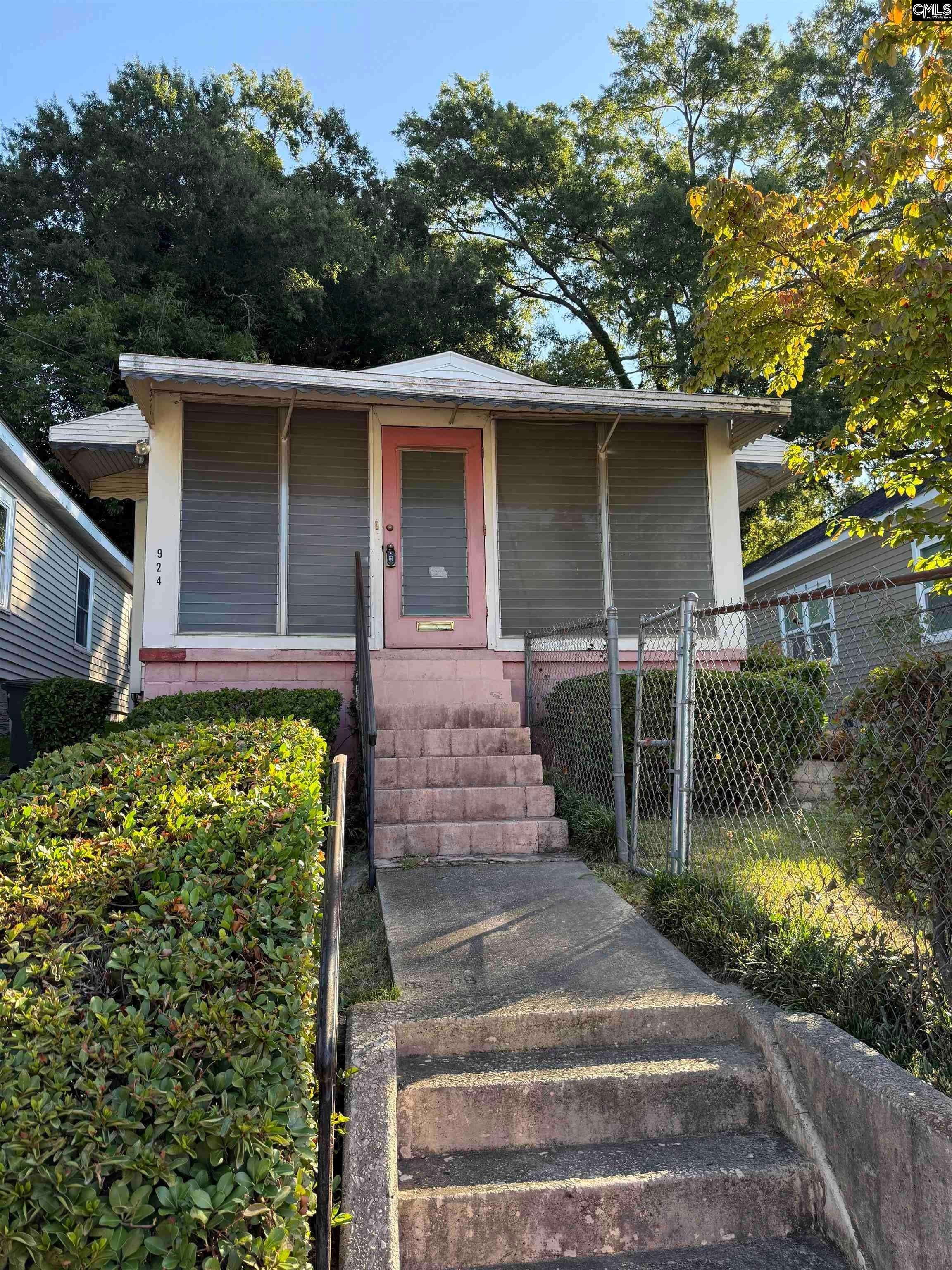 Pine St, Columbia, SC 29205