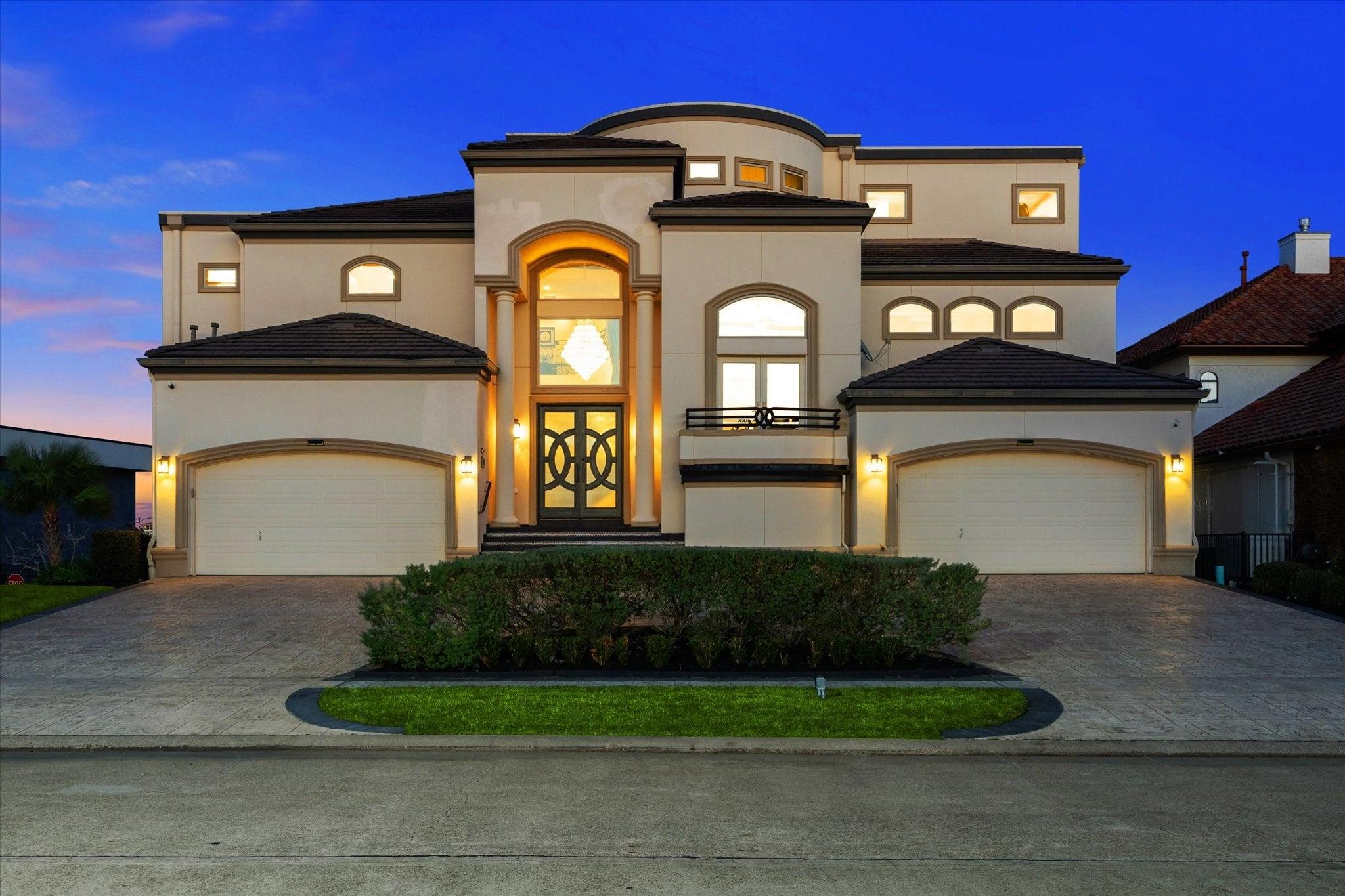 Pegasus Ln, League City, TX 77573
