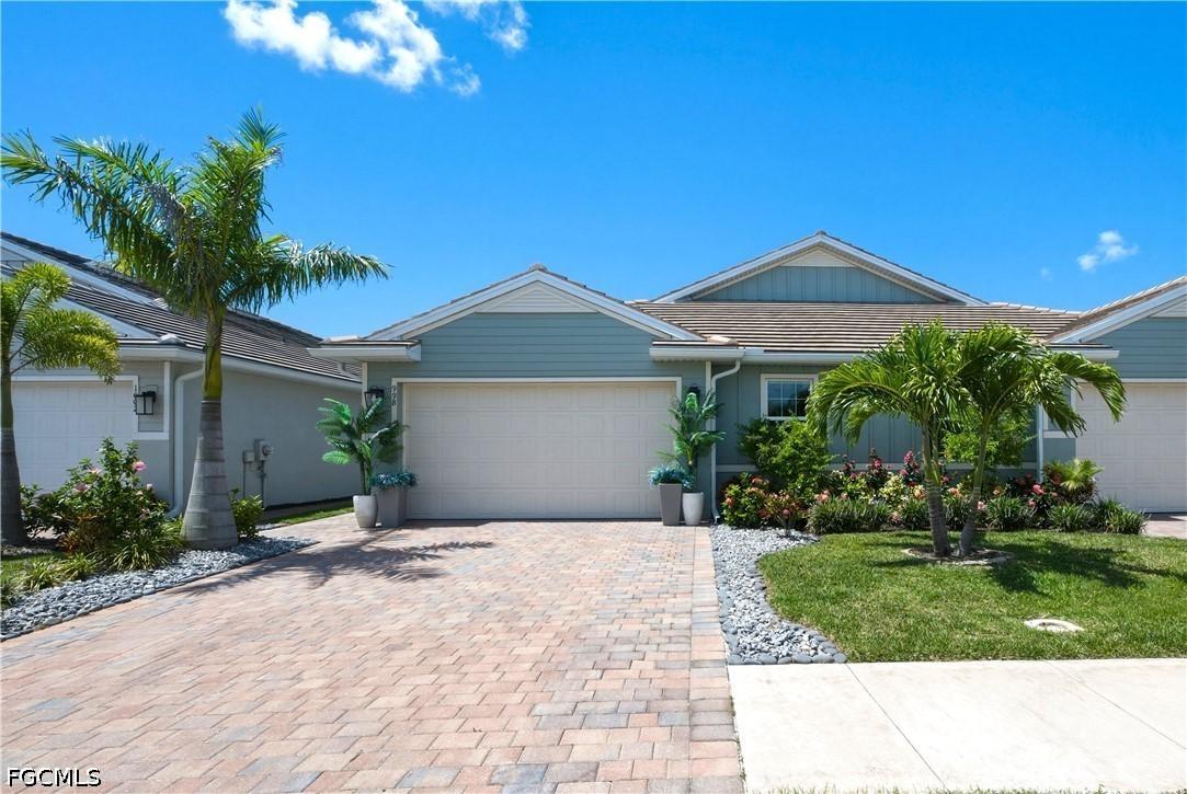 Enbrook Loop, Naples, FL 34114