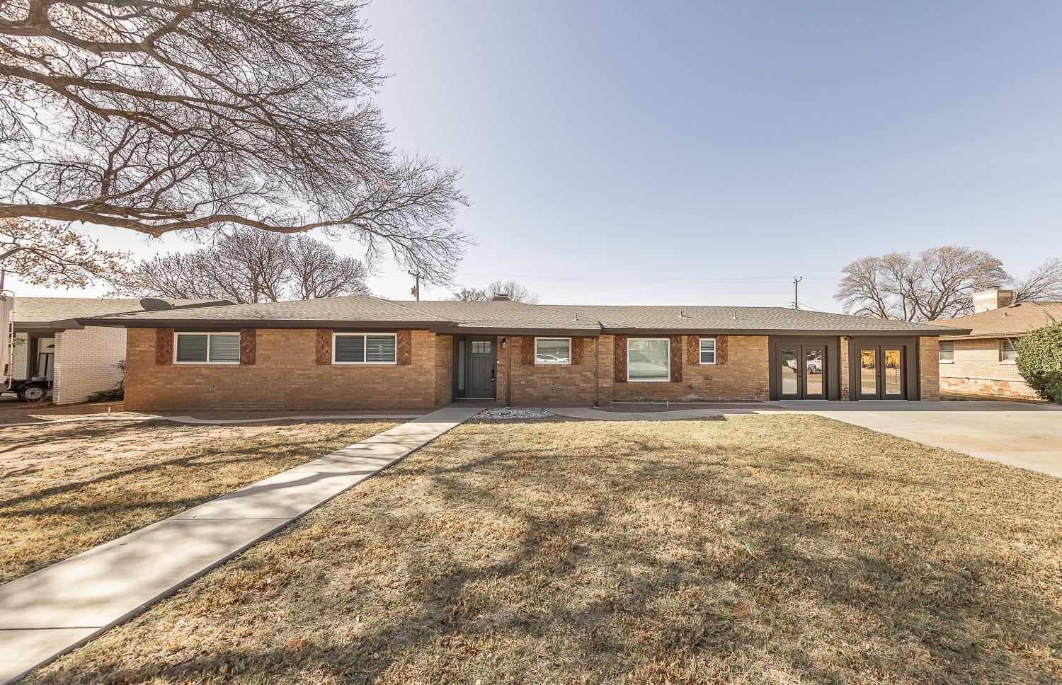 8th St, Shallowater, TX 79363