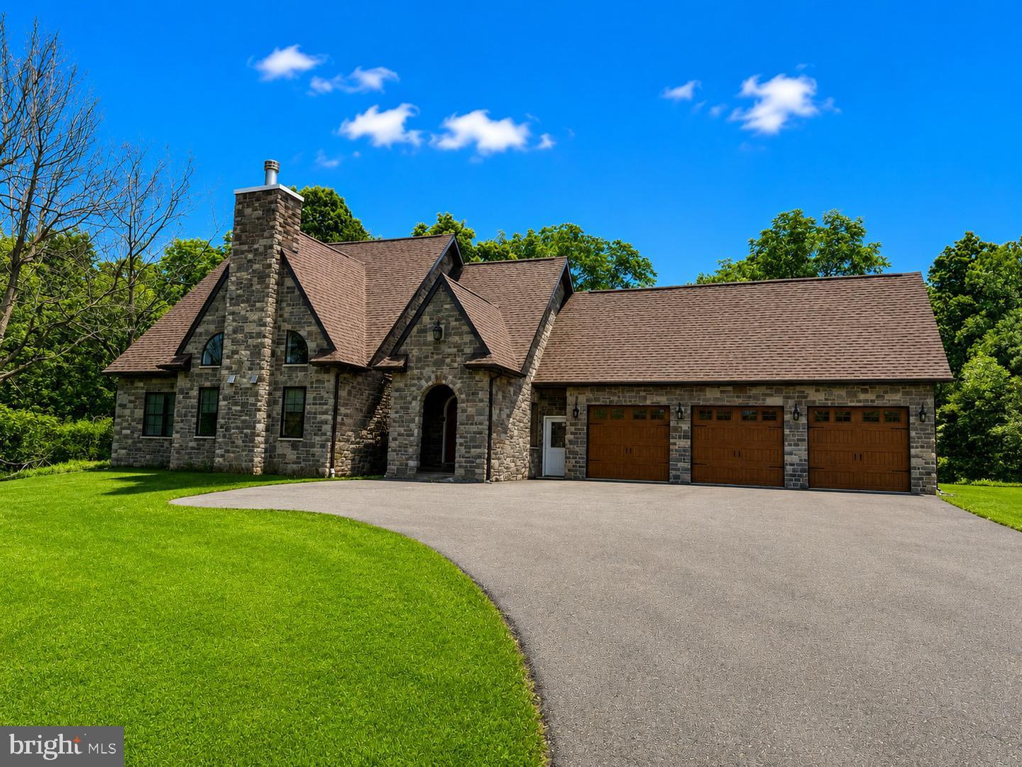 Barbers Hill Rd Sw, Frostburg, MD 21532