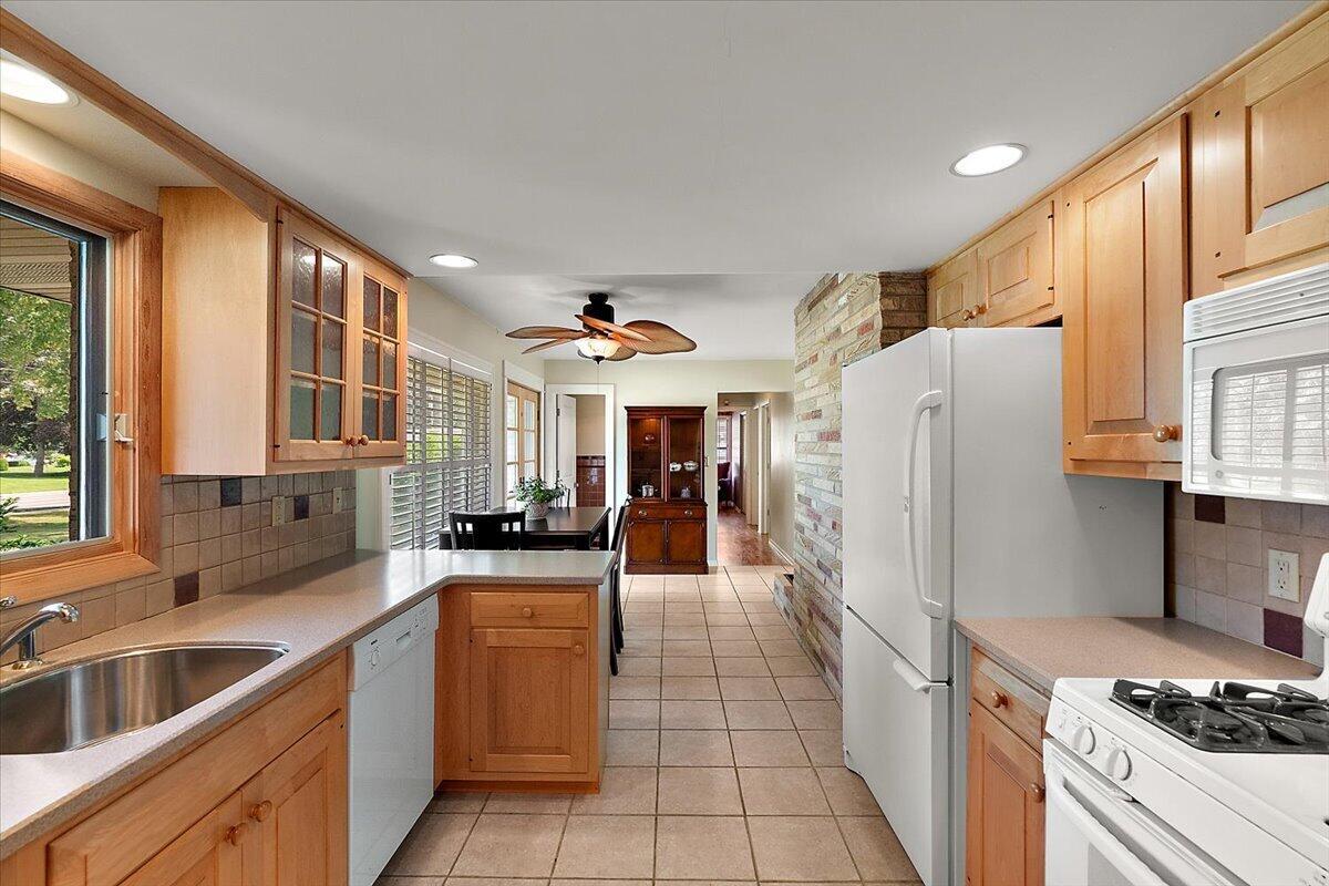 S Shore Dr, Holland, MI 49423